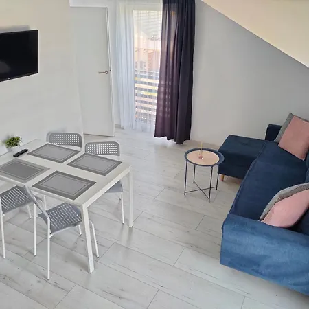 Polna Apartment *
